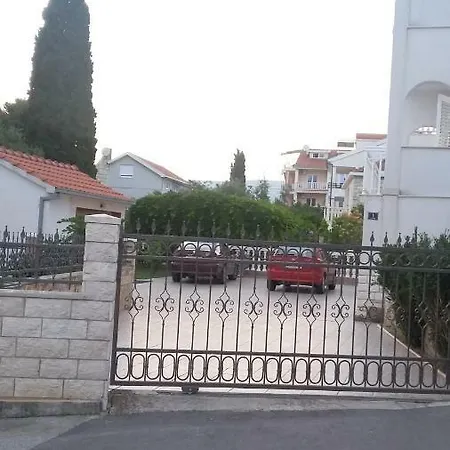 Διαμέρισμα Karin